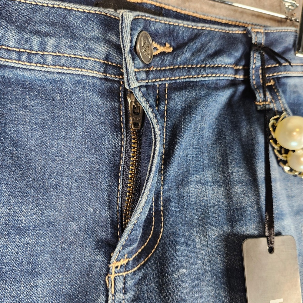 Bebe Womens Blue Distressed Denim Jeans Pearl Embellished Pockets Size 30 - Picture 5 of 16
